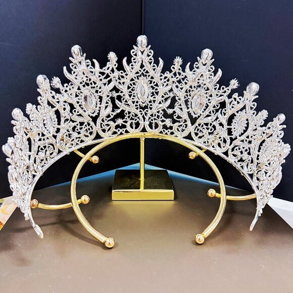 Princess Tiara, Silver Wedding Tiara, Pageant Crown, Crystal Bridal Hairpiece main image 8